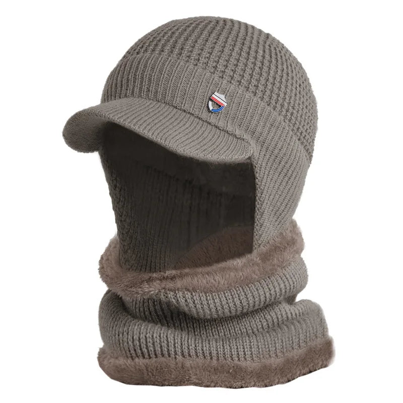 Chase - PlushBlend gebreide muts met piek & oorflap Warmte voor de winter