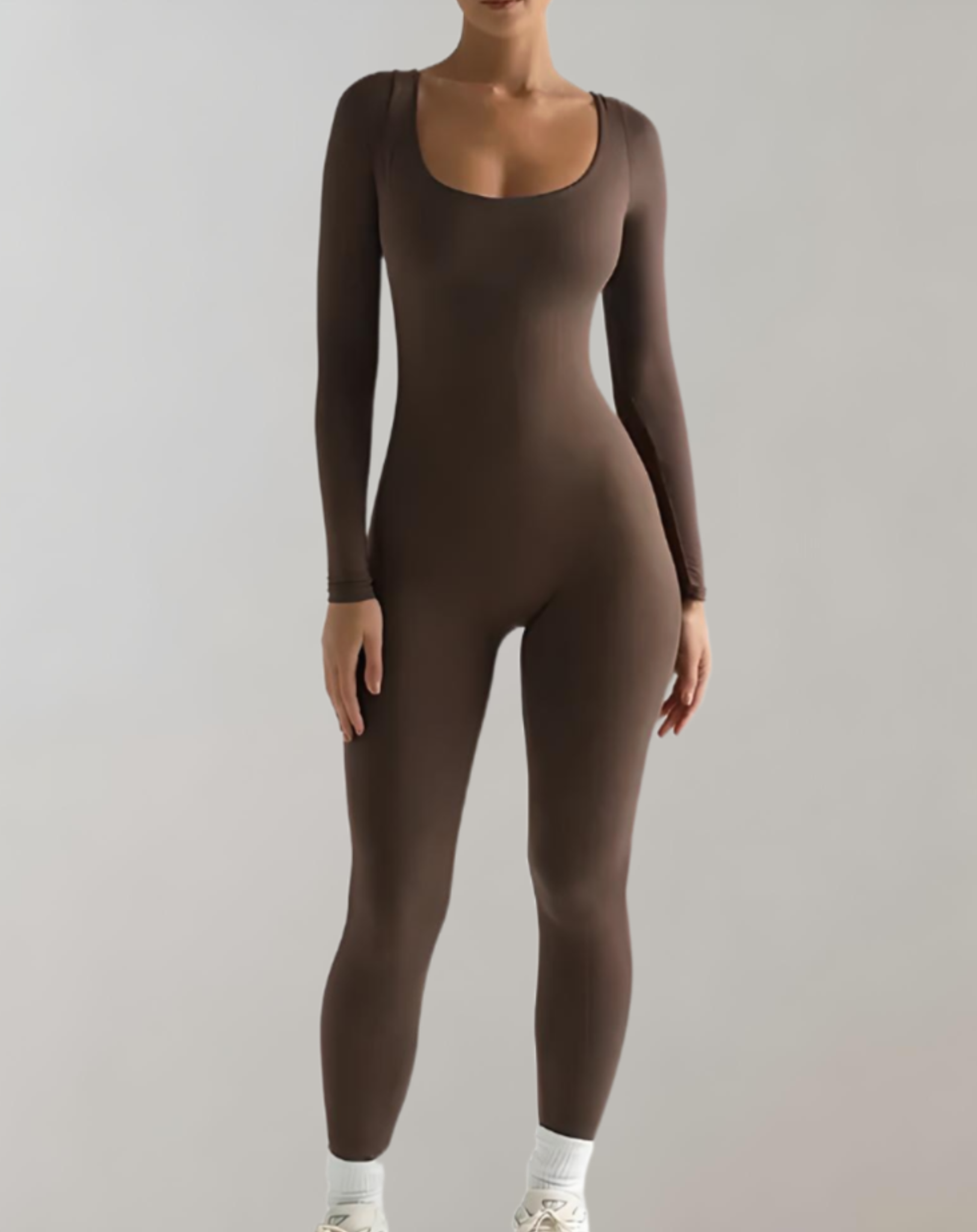 Elly - Bodycon jumpsuit met lange mouwen in effen kleur en een ronde halslijn