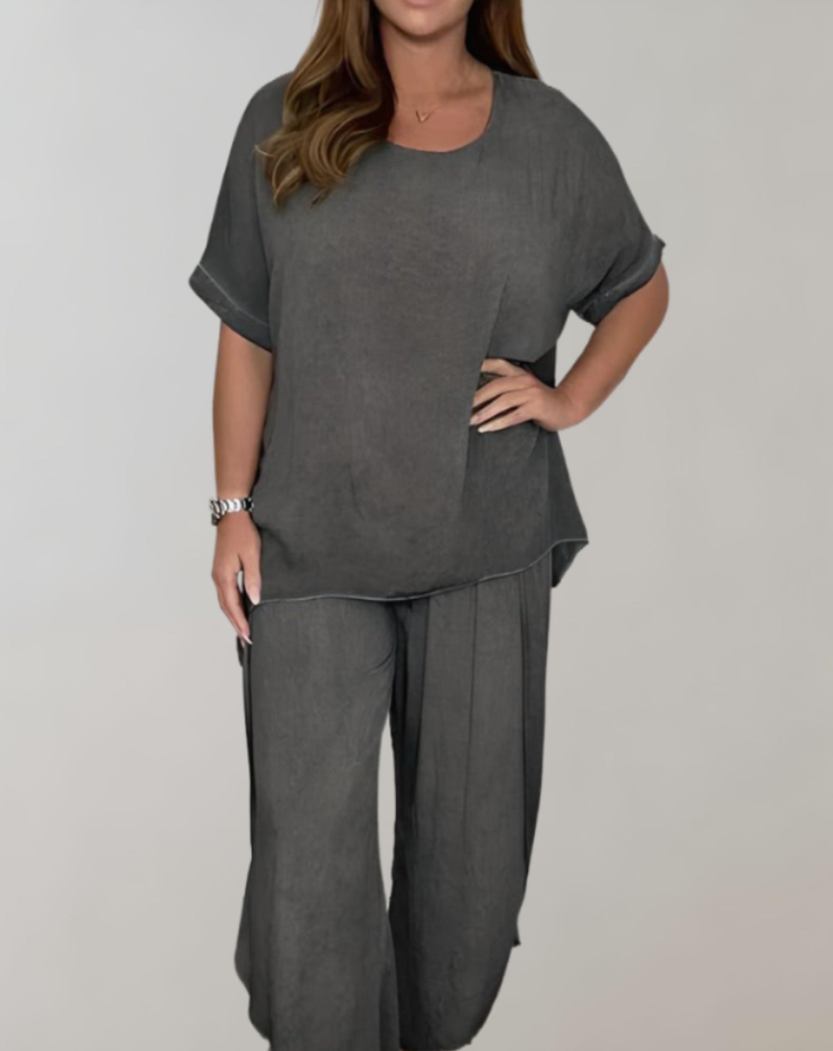 Dexie -  2-delige set van oversized top met ronde hals en broek met zijsplit