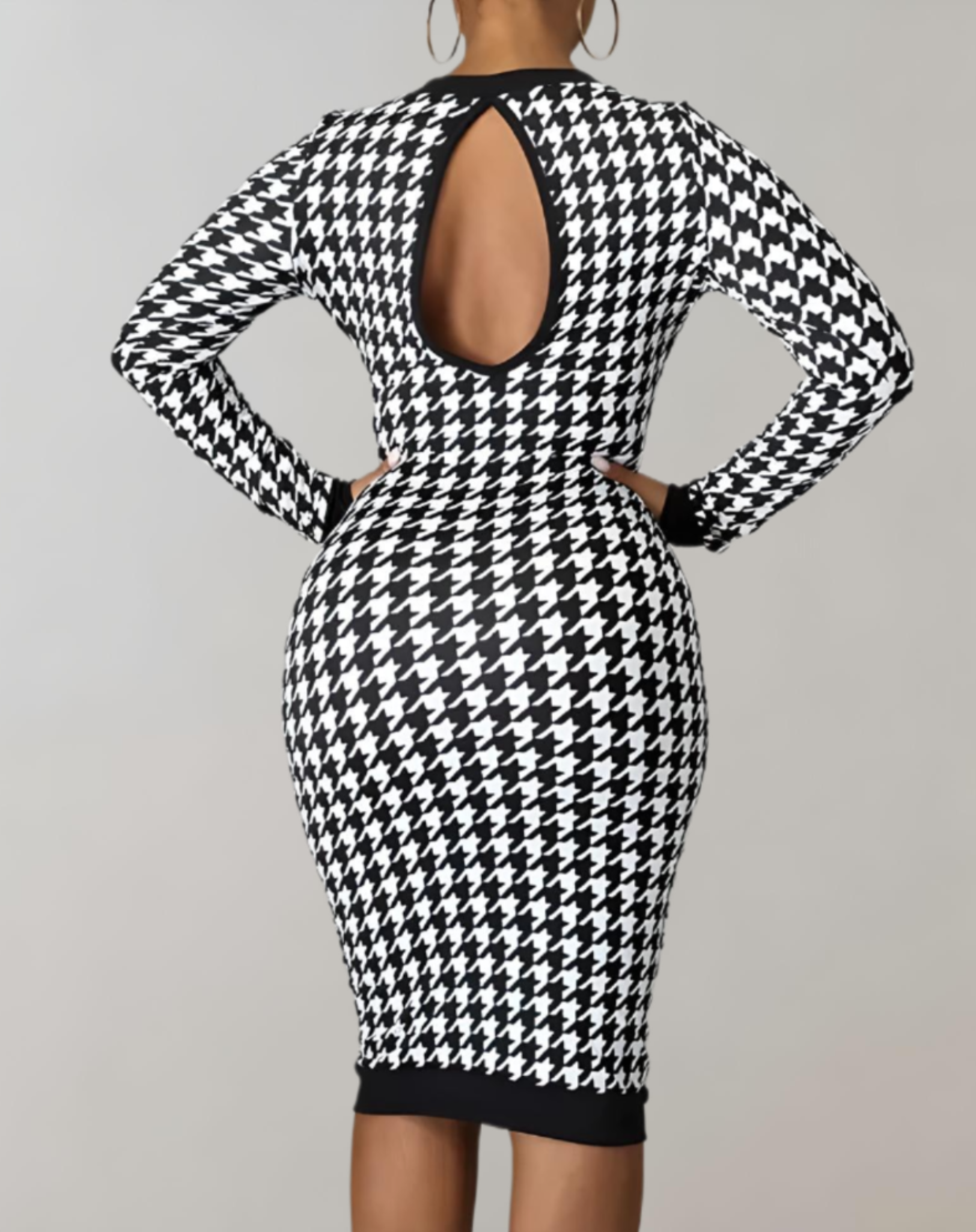 Yassi - houndstooth midi-jurk met lange mouwen, ronde hals en holle rugdetails